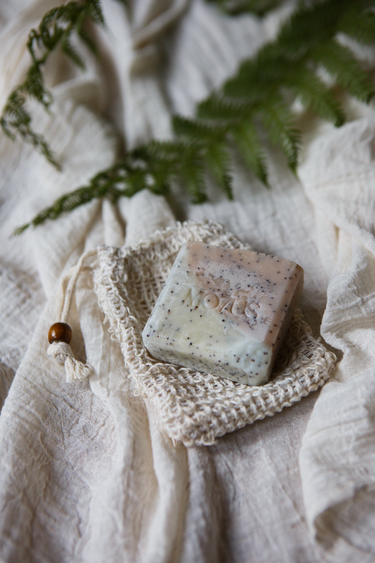 Poppy - Saponetta scrub